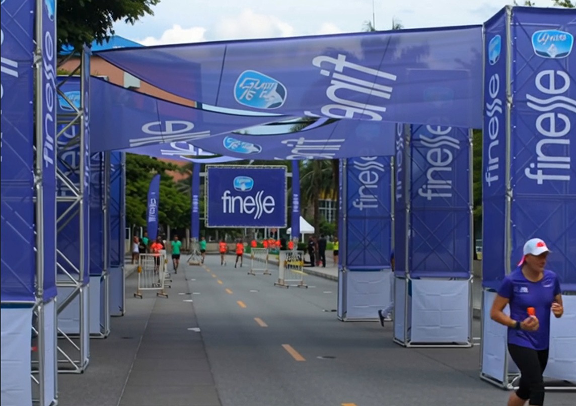 Finesse Carrera de la Mujer